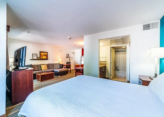 Metro Phx Downstairs Studio Sleeps 4 Ada Accessible